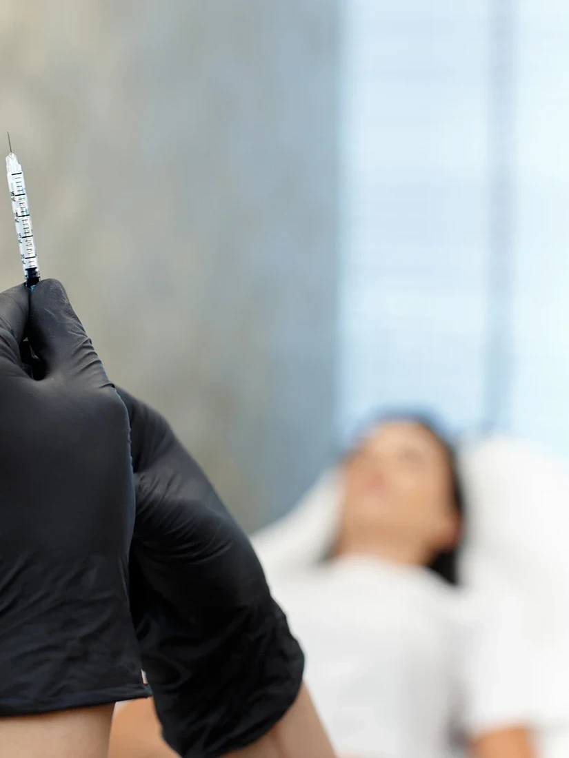 Abordarea AMOO Klinik pentru mezoterapie injectabilă faciala si mezoterapie injectabila scalp